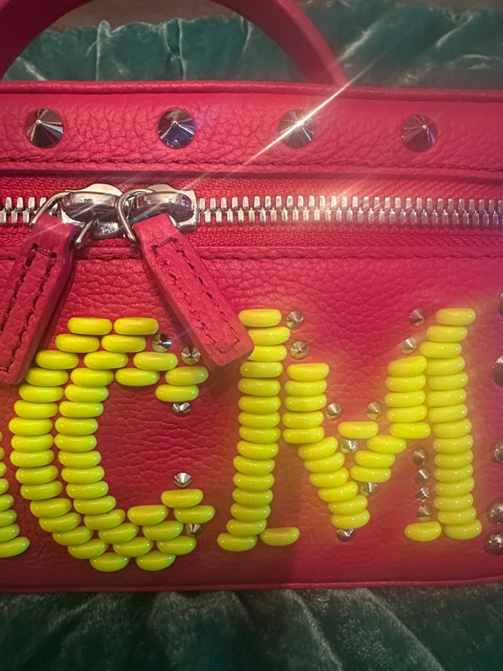 MCM LOVE POTION COSMETIC CASE - Picture 11 of 15